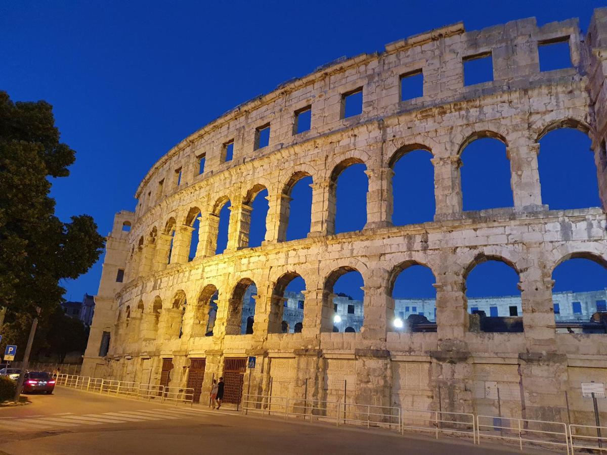 Amphitheater Apartment Pula Luaran gambar
